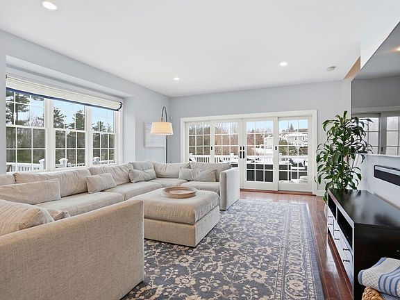 5th image of 45 Hemlock Way