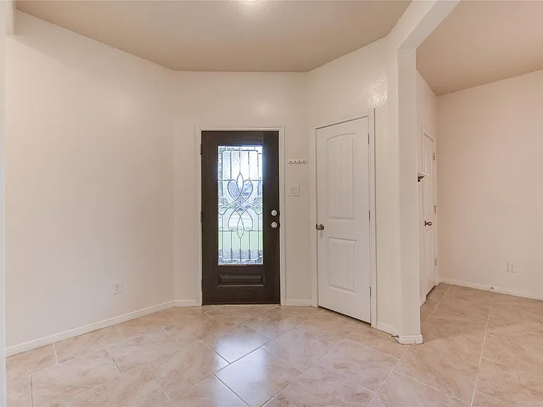 734 Mill Spring Ct — Photo 12