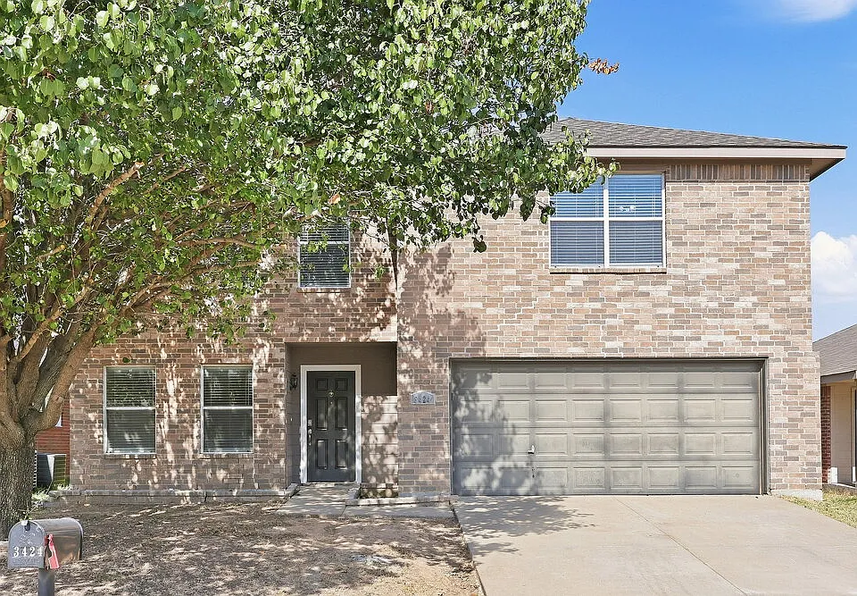 3424 Cayman Dr