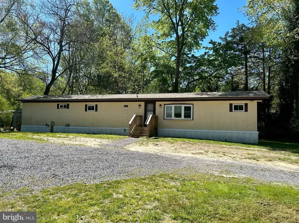 425 Stevenson Dr, Magnolia, DE 19962