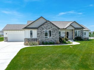 2005 N Clearstone St, Goddard, KS 67052