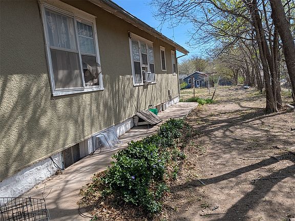5th image of 1006 Avenue C