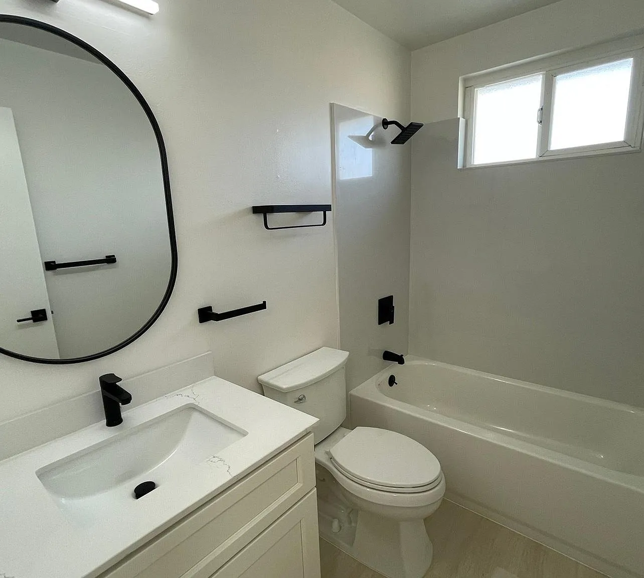1006 Westlynn Way — Photo 2