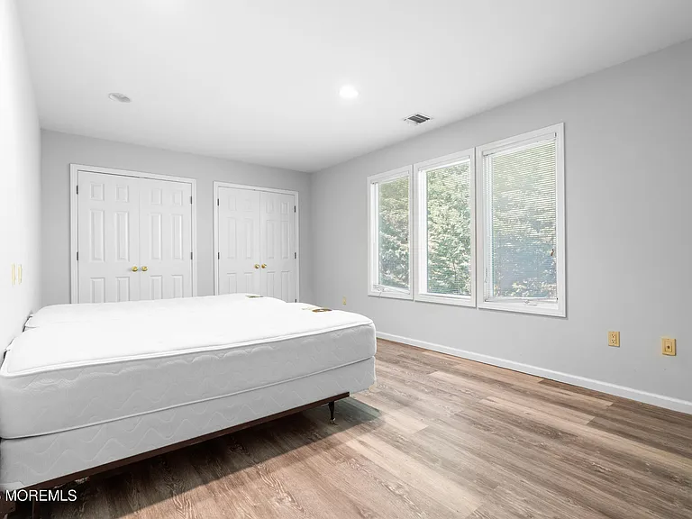 230 Norwood Ave — Photo 29