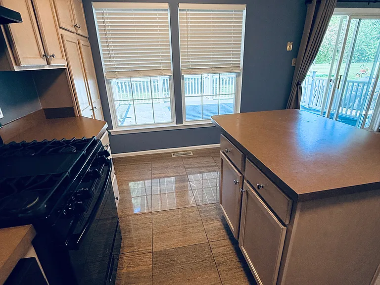 1688 Pinewind Dr — Photo 19
