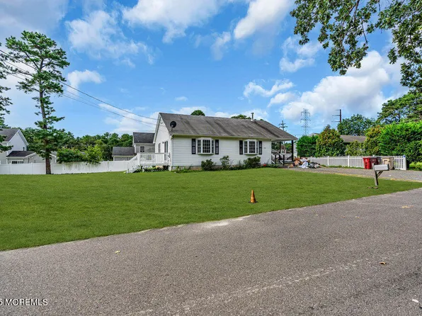 270 2nd Avenue, Toms River, NJ 08757