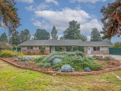 10827 Sierra View St, Madera, CA, 93636