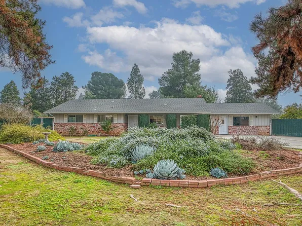 10827 Sierra View St, Madera, CA 93636