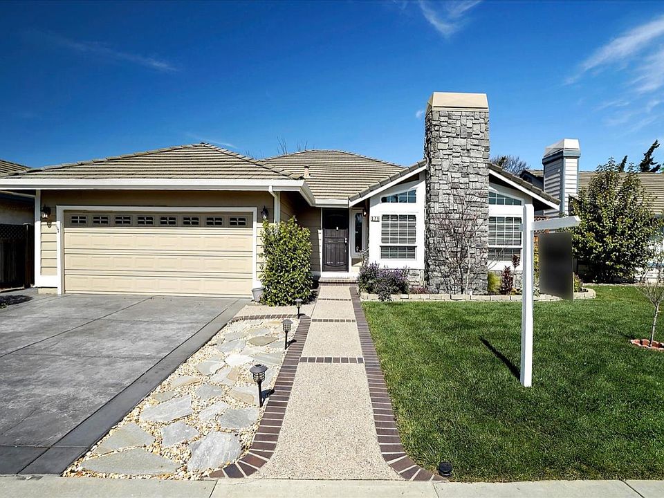 1st image of 175 Berkshire Dr