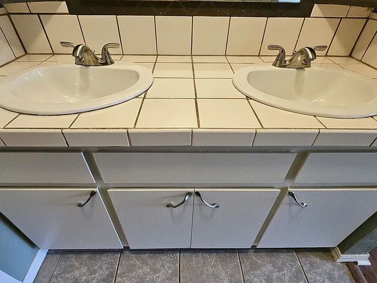 Couple Sinks
