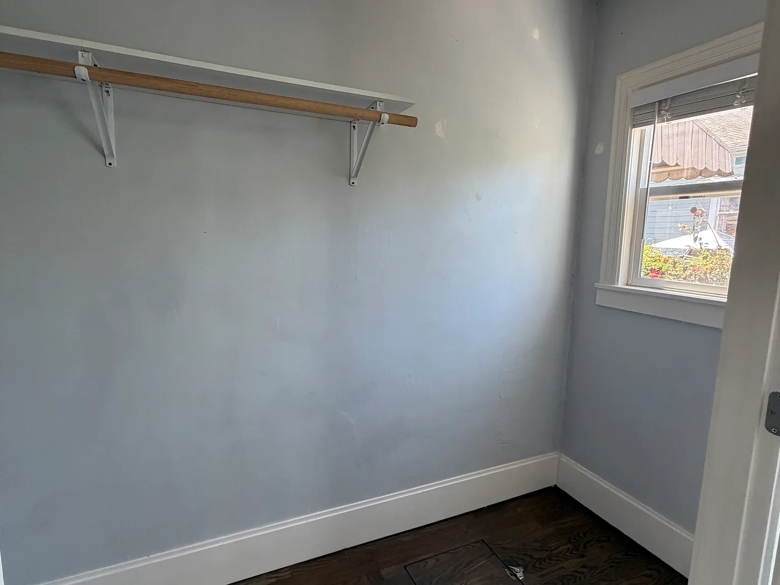 Studio, 450 sqft, $2,150 — Photo 3