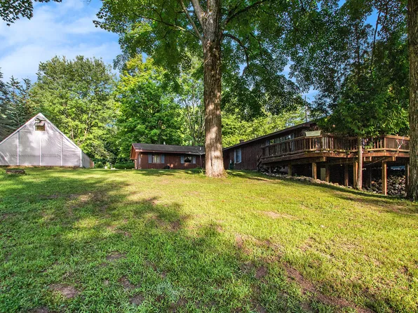 19232 200th Ave, Tustin, MI 49688