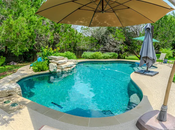 26026 Oak Nest Ln, San Antonio, TX 78255