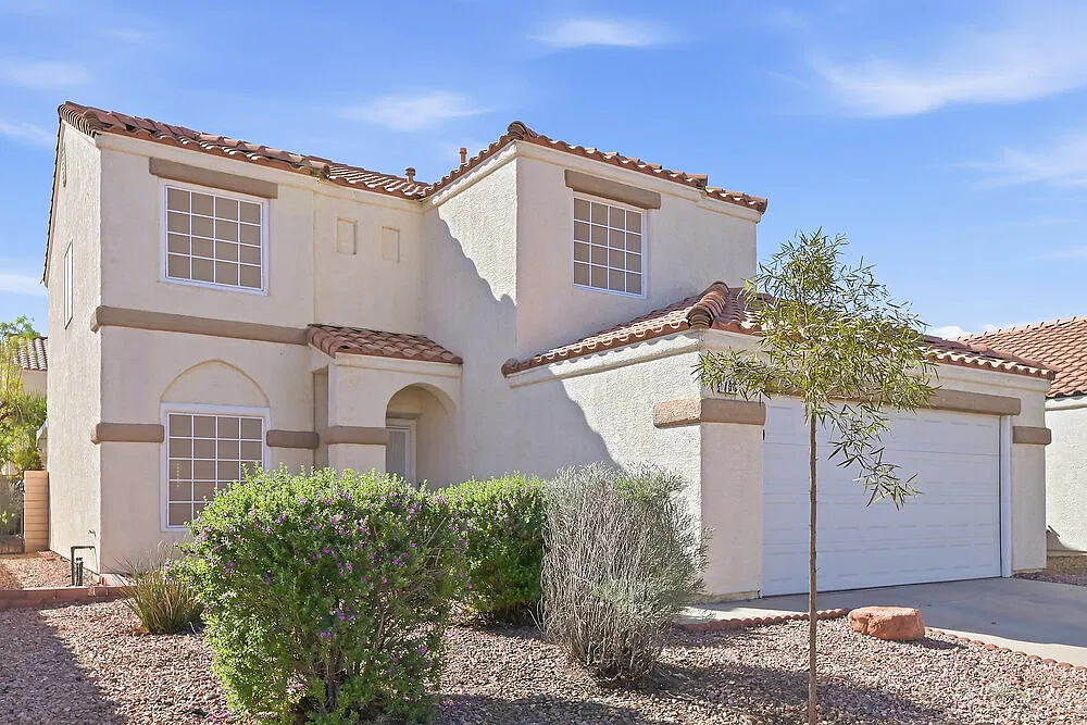 3 bed, 2.5 bath, 1756 sqft, $2,365 — Photo 4