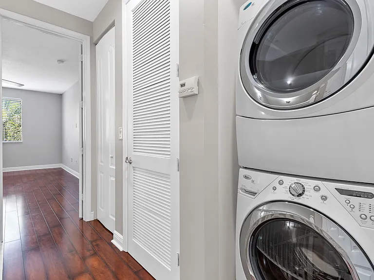 3238 SW 16th Ter #3238 — Photo 16
