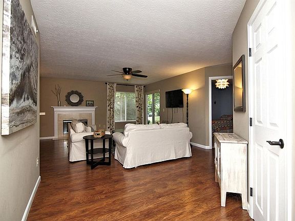 3rd image of 1200 Cobblestone Ct APT 104
