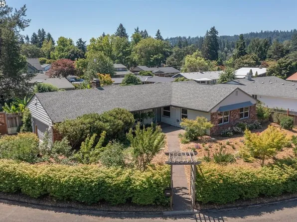 16953 SE Azalea Dr, Milwaukie, OR 97267