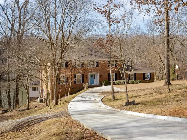 322 Deer Point Ln, Florence, AL 35634