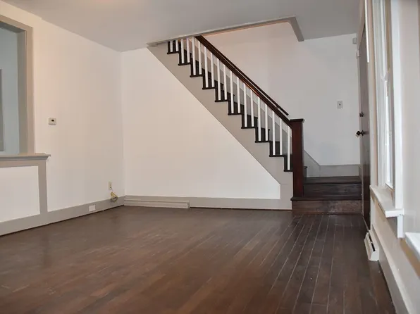 10-12 Huff St, Wharton, NJ 07885