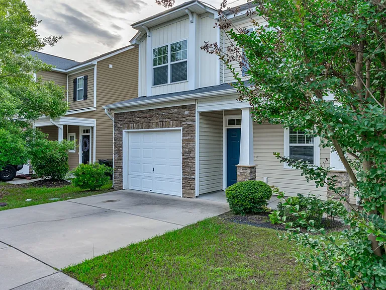 223 Chestnut Oak Ln — Photo 4
