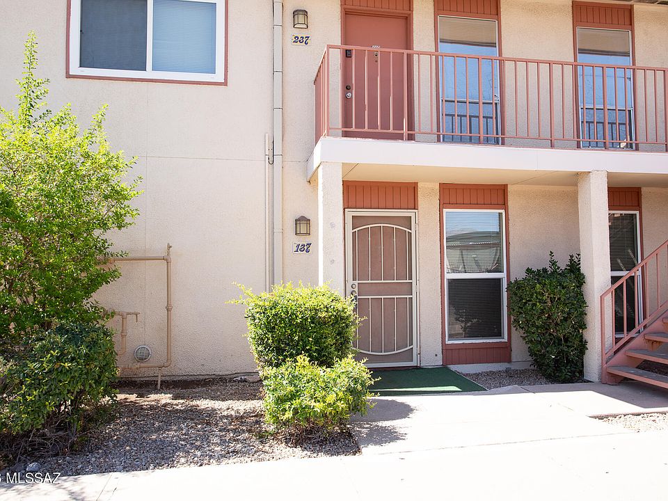 1st image of 1600 N Wilmot Rd Unit 137