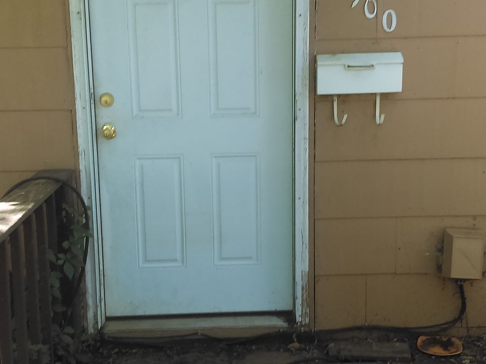 1st image of 2900 S 9th St