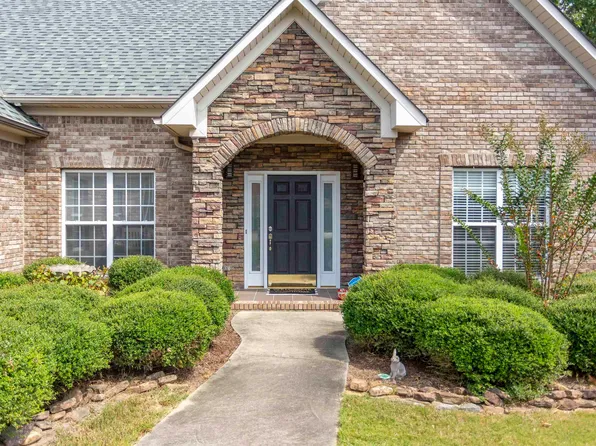 755 Highcroft Cir, Gardendale, AL 35071