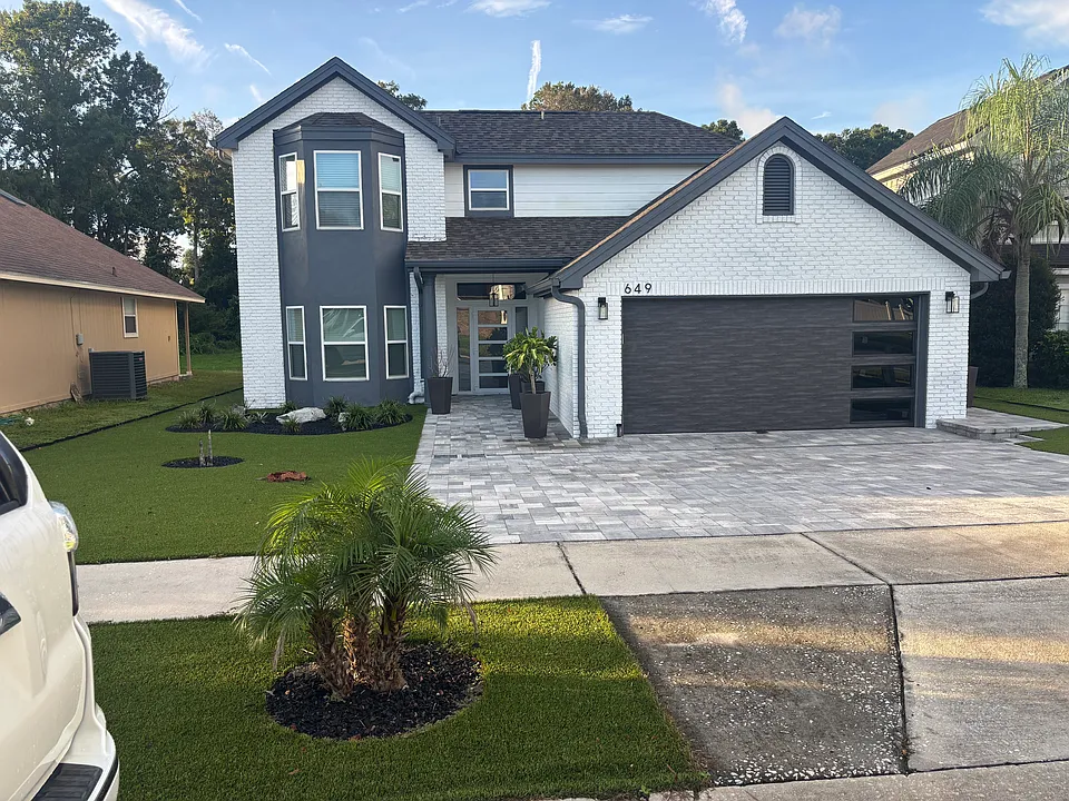 649 Remington Oak Dr
