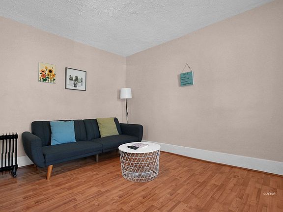 4th image of 483 Richland Ave