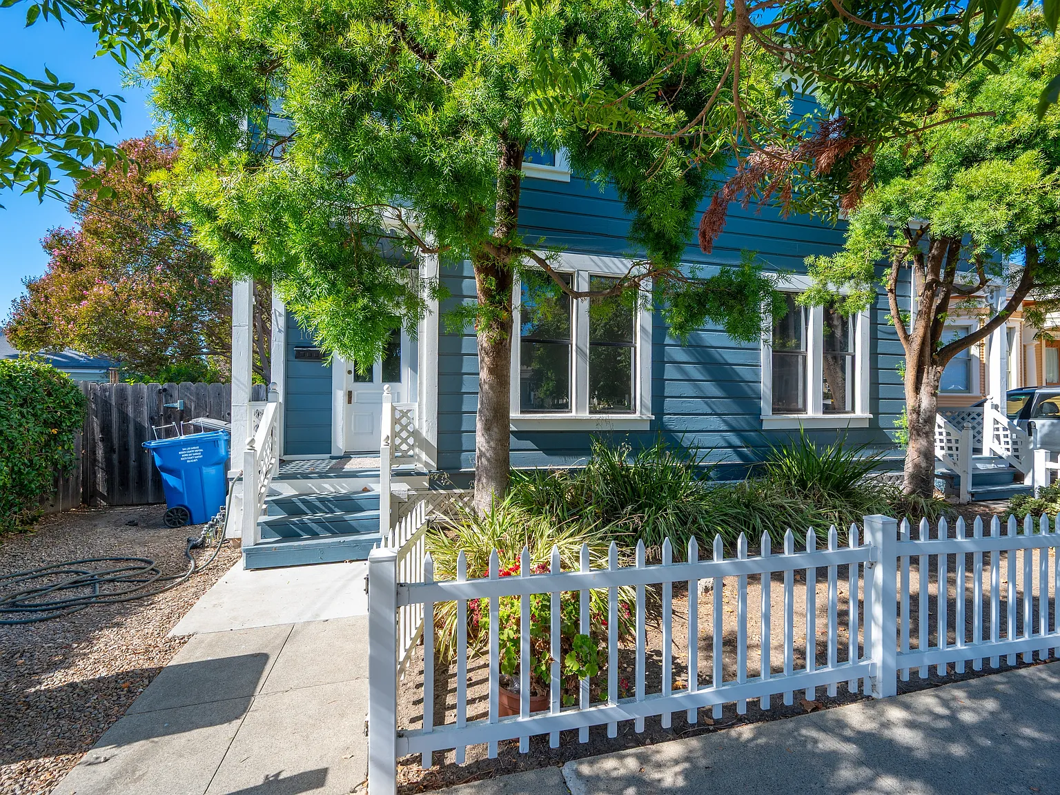 1018 Islay Street - 1 — Photo 1