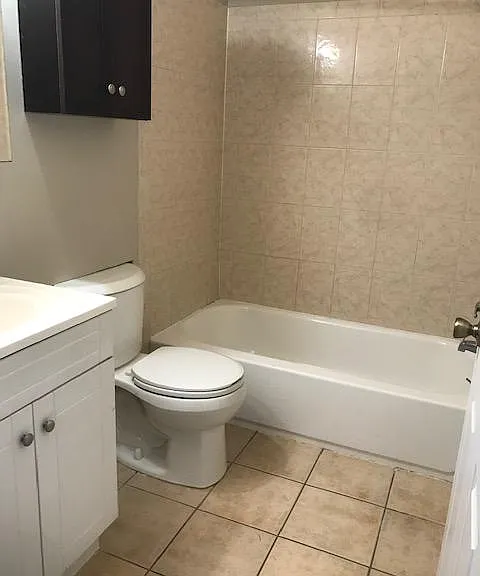 1626 S Charles St — Photo 11