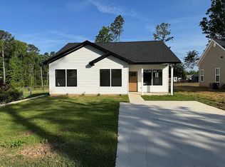 205 Virginia Ave, Greenwood, SC 29646