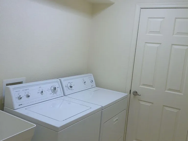 2781 Inca Dr — Photo 33