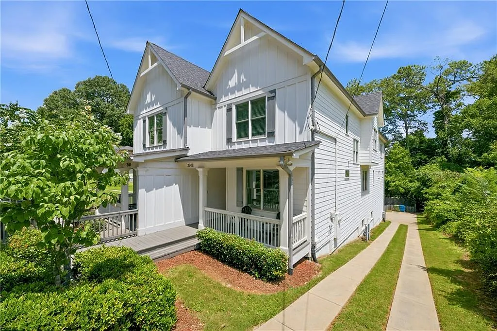 4 bed, 3.0 bath, 3194 sqft, $4,100 — Photo 2