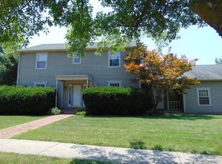 2609 Coppertree Rd, Champaign, IL 61822