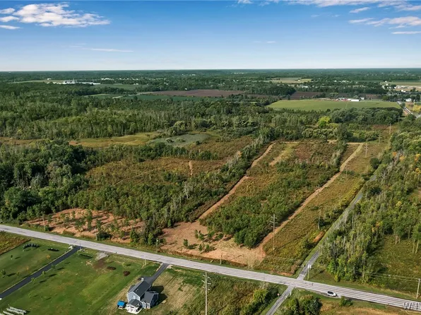 V L Barnum Rd, Akron, NY 14001