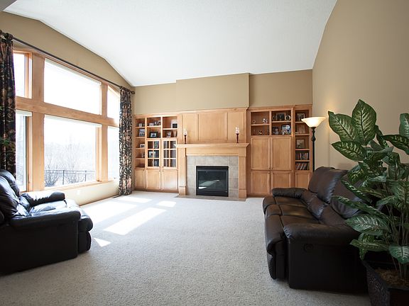 3rd image of 3748 Drumcliffe Ct