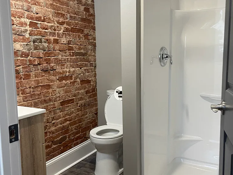 29 E Stevens St #A — Photo 6