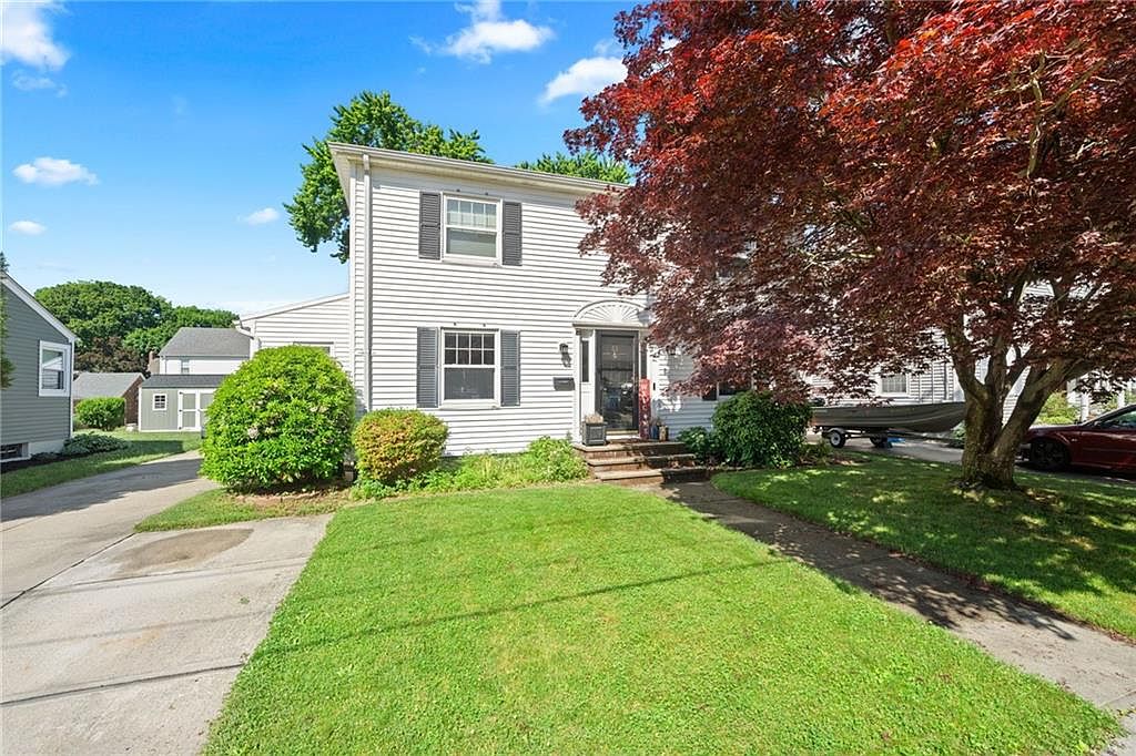 63 Mauran St, Cranston, RI 02910 Zillow