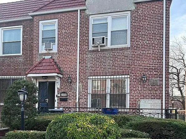 3114 76th St, East Elmhurst, NY 11370