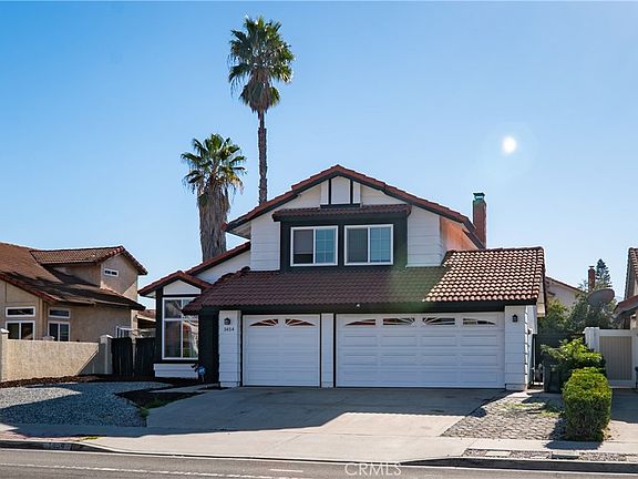 2nd image of 1454 Cresta Rd