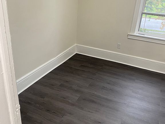 2nd image of 489 Port Reading Ave #4