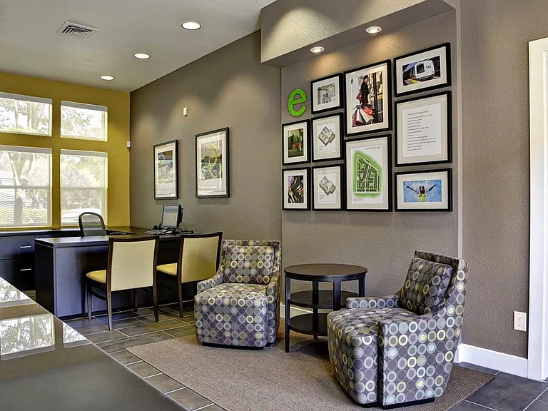 Leasing Lobby