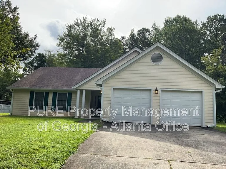 1195 Parkwood Chase NW — Photo 2