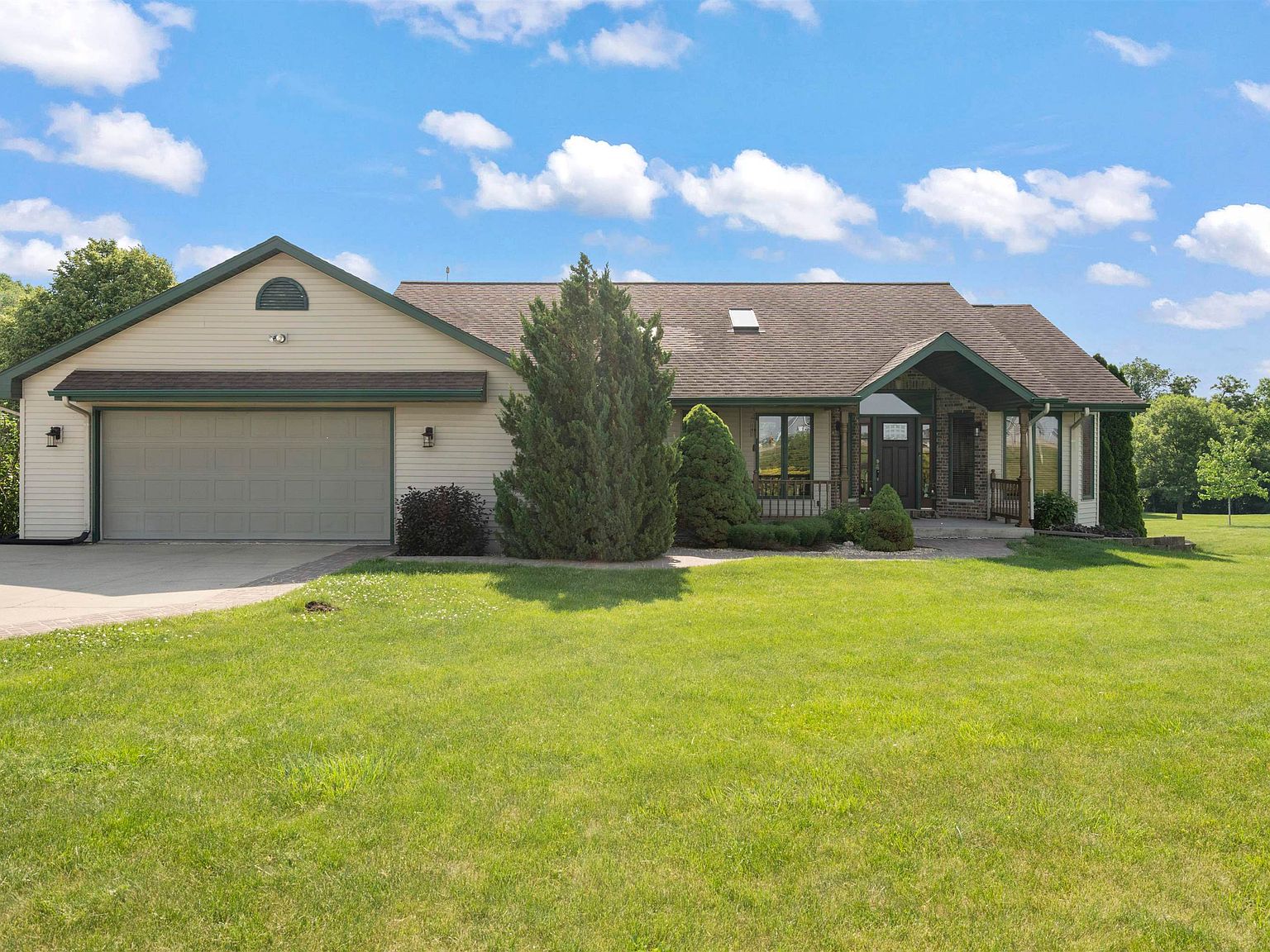 12538 Kennedy Rd, Dubuque, IA 52001 Zillow