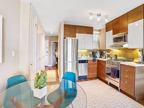 3rd image of 515 E 88th St APT 5C