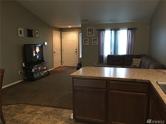 2nd image of 1607 E Filmore Dr