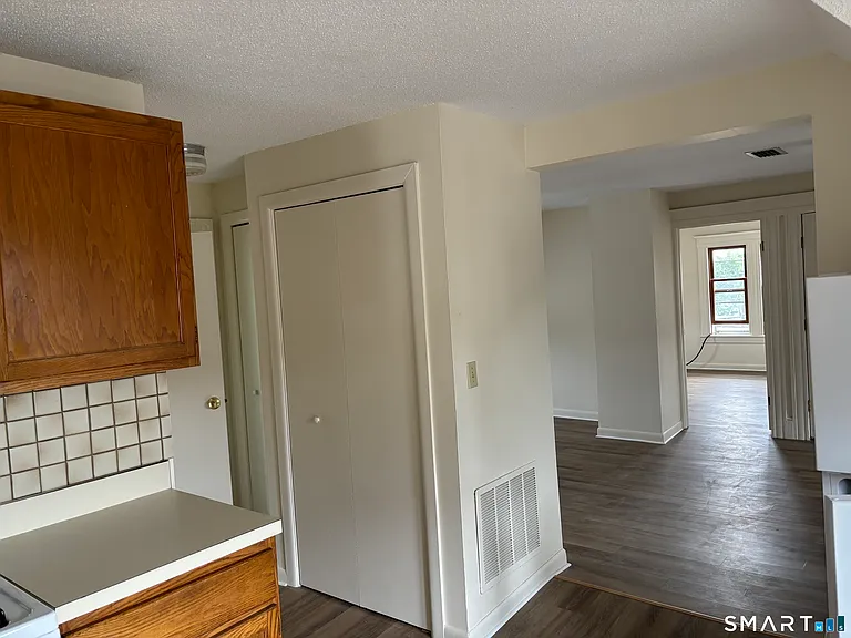 1310 Stanley St #3 — Photo 7