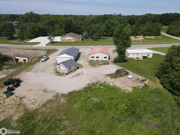 1524 Broad St, Keosauqua, IA 52565