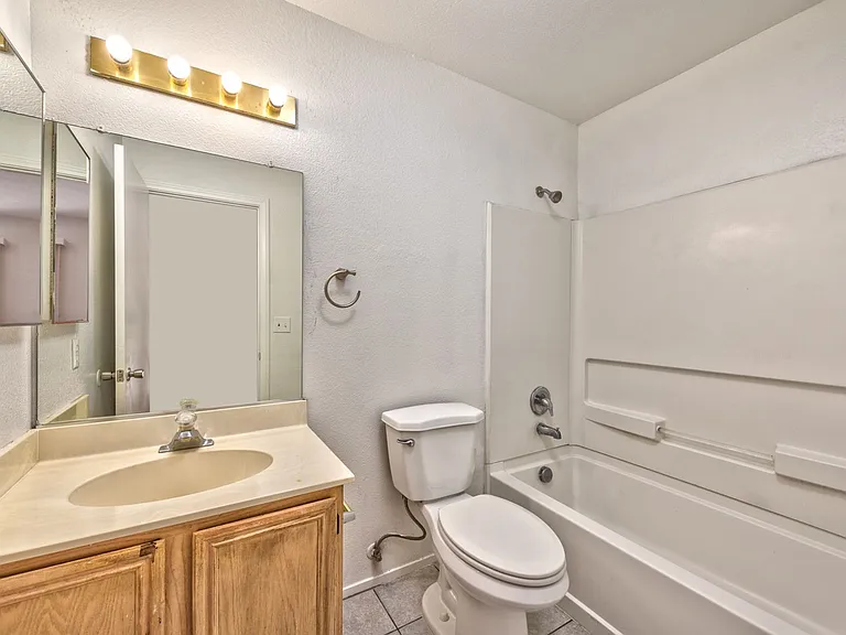 277 N Lamb Blvd #C — Photo 10